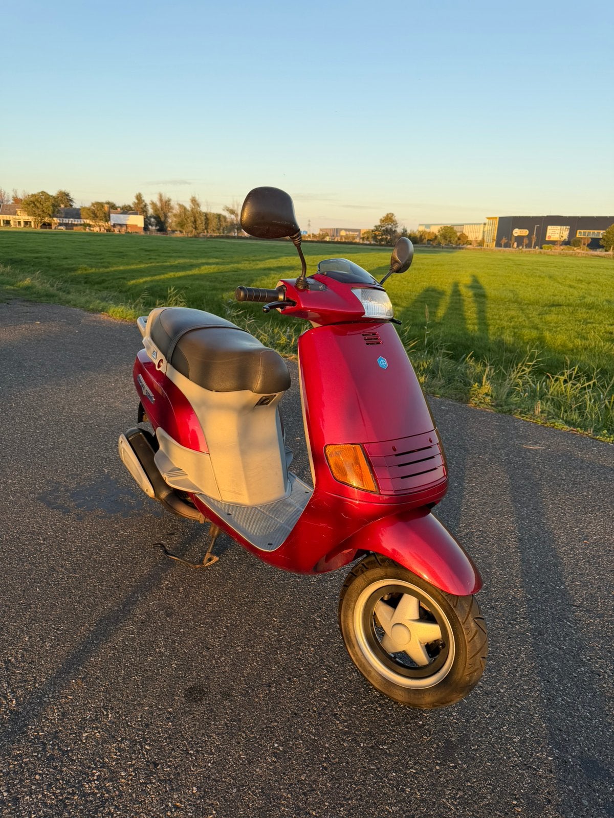 Piaggio SKR 125 2takt orgineel, Ophalen, Zo goed als nieuw, Overige modellen