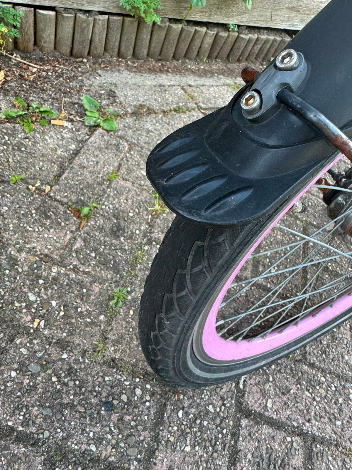 Alpina Meisjesfiets 22 inch - Zwart/Roze met Versnellingen, Fietsen en Brommers, Fietsen | Meisjes, 22 inch, Gebruikt, Velgrem