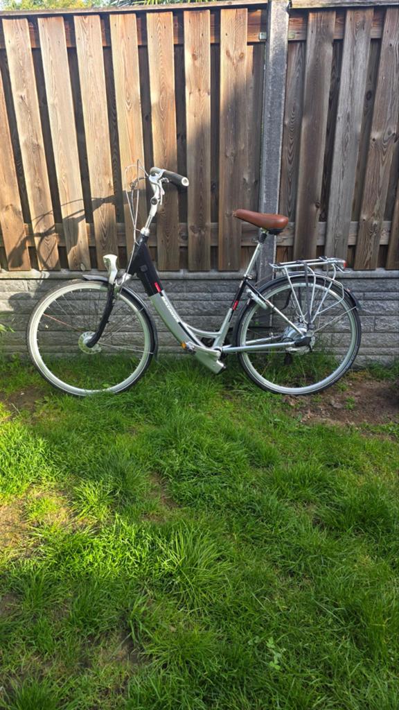 2x Batavus E-bike Damesfiets - voor onderdelen, Ophalen, Gebruikt, Batavus, 51 tot 55 cm