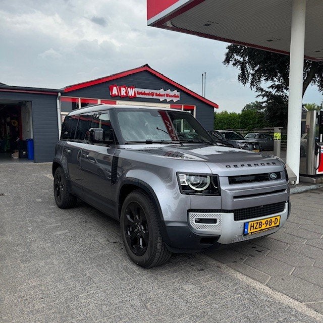 LAND ROVER Defender 110 D250 250pk MHEV AWD Aut X-Dynamic SE, Auto's, Land Rover, Automaat, 249 pk, 2420 kg, Vierwielaandrijving