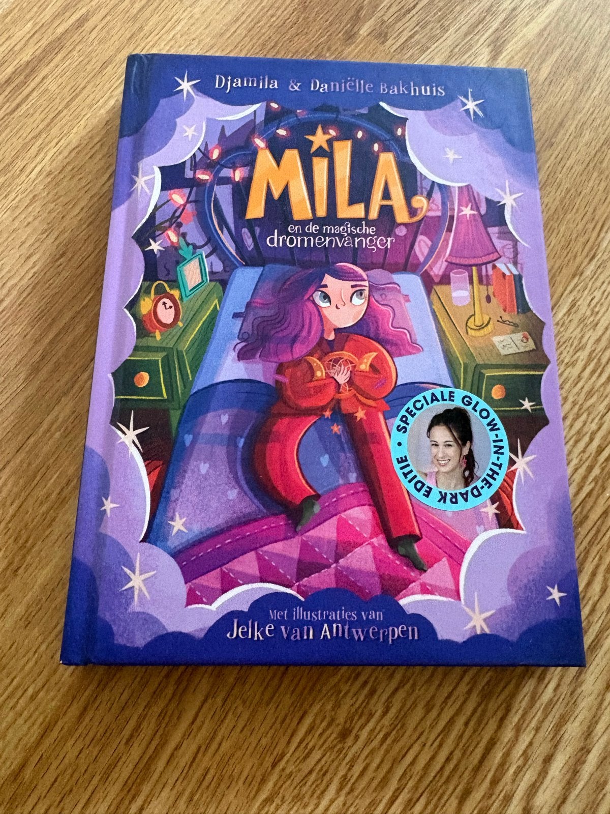 Mila en de magische dromenvanger - Djamila & Daniëlle Bakhui, Ophalen of Verzenden, Nieuw, Fictie