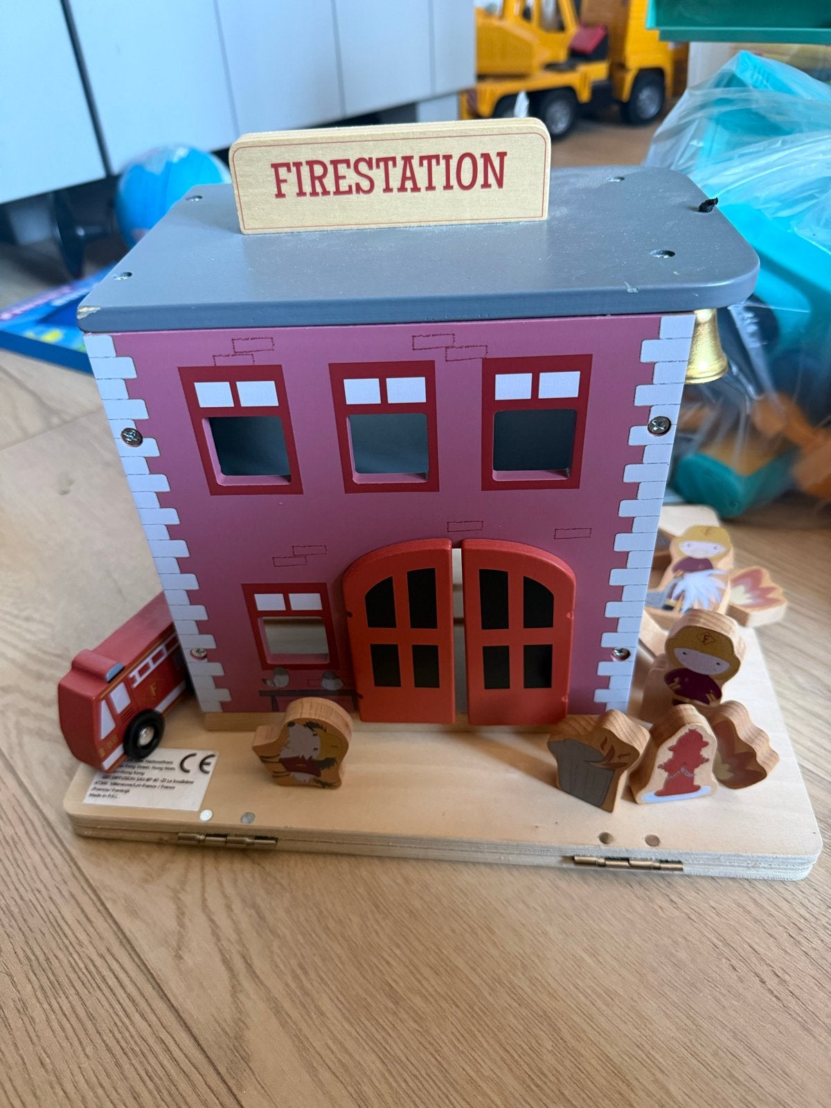 Little Dutch Houten Brandweerkazerne met Accessoires, Ophalen, Zo goed als nieuw, Overige typen