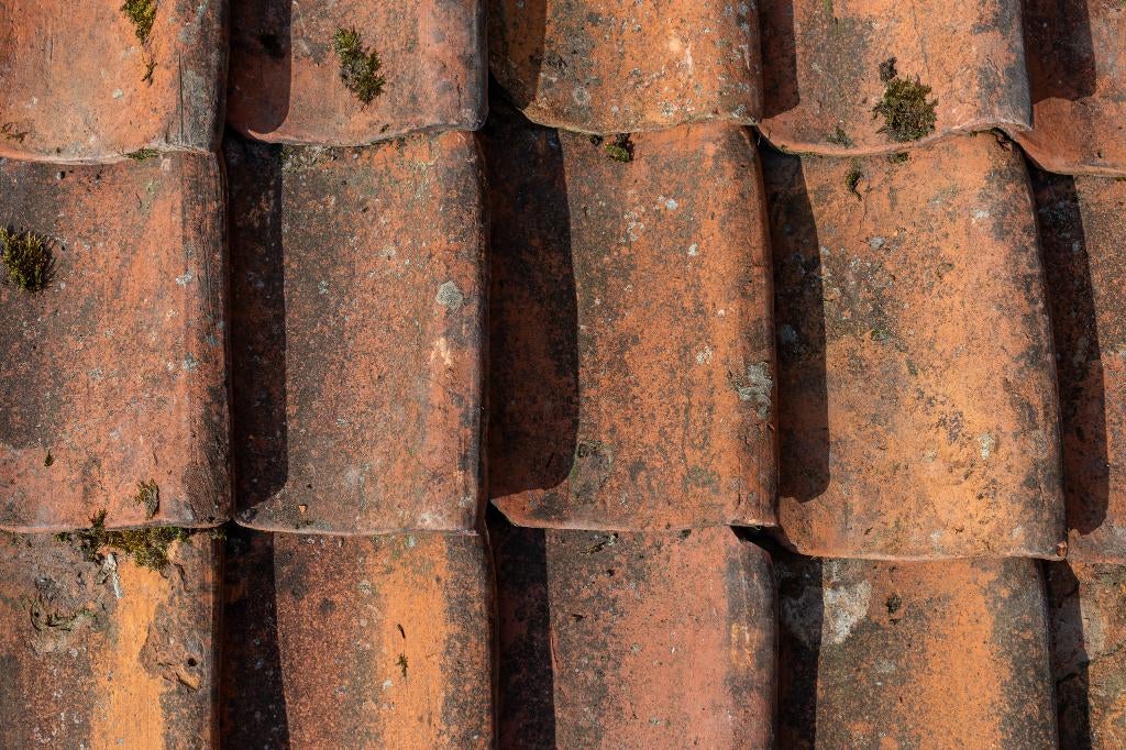 Oude antieke rode handvorm Hollandse pan 2.600 stuks, Gebruikt, Steen of Klei, Ophalen of Verzenden, 15 m² of meer
