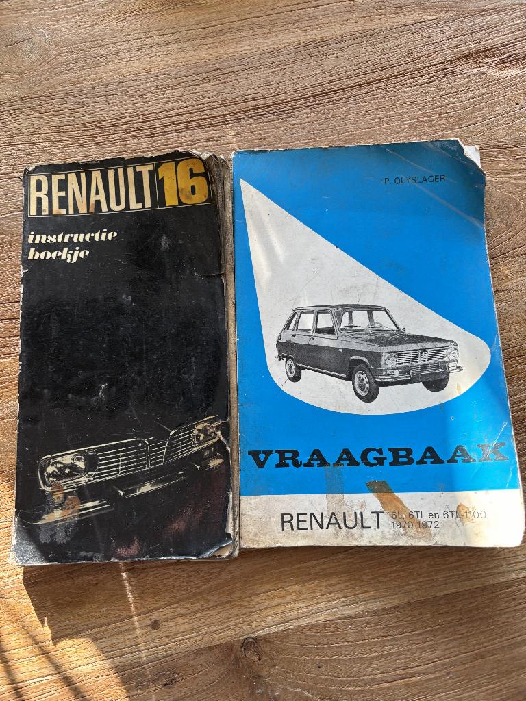 Renault oude instructieboekjes, Auto diversen, Handleidingen en Instructieboekjes, Ophalen of Verzenden