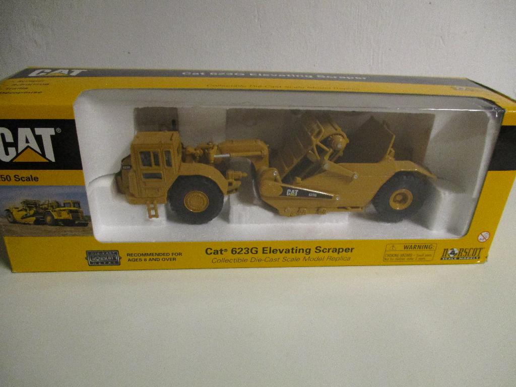 Norscot Caterpillar 623G scraper, Ophalen of Verzenden, Zo goed als nieuw, Hijskraan, Tractor of Landbouw, Overige merken