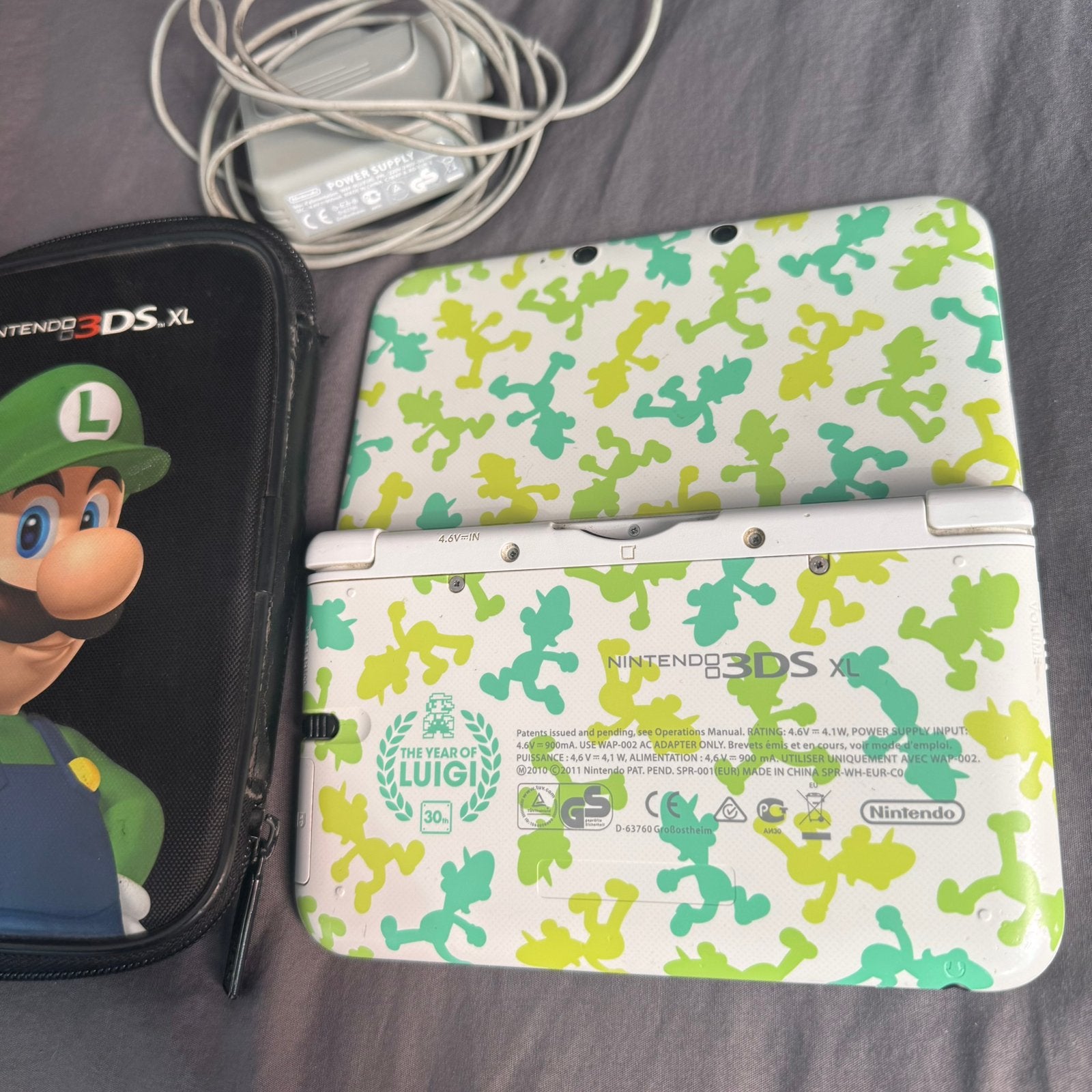 Nintendo 3DS XL Luigi Edition 64 GB hoesje oplader stylus, Gebruikt, 3DS XL, Ophalen of Verzenden, Groen