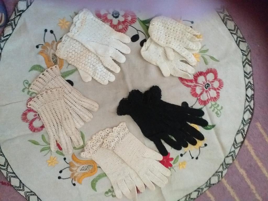 handwerkenantiek vintage 5 paar gehaakt handschoenen, Ophalen of Verzenden, Dames