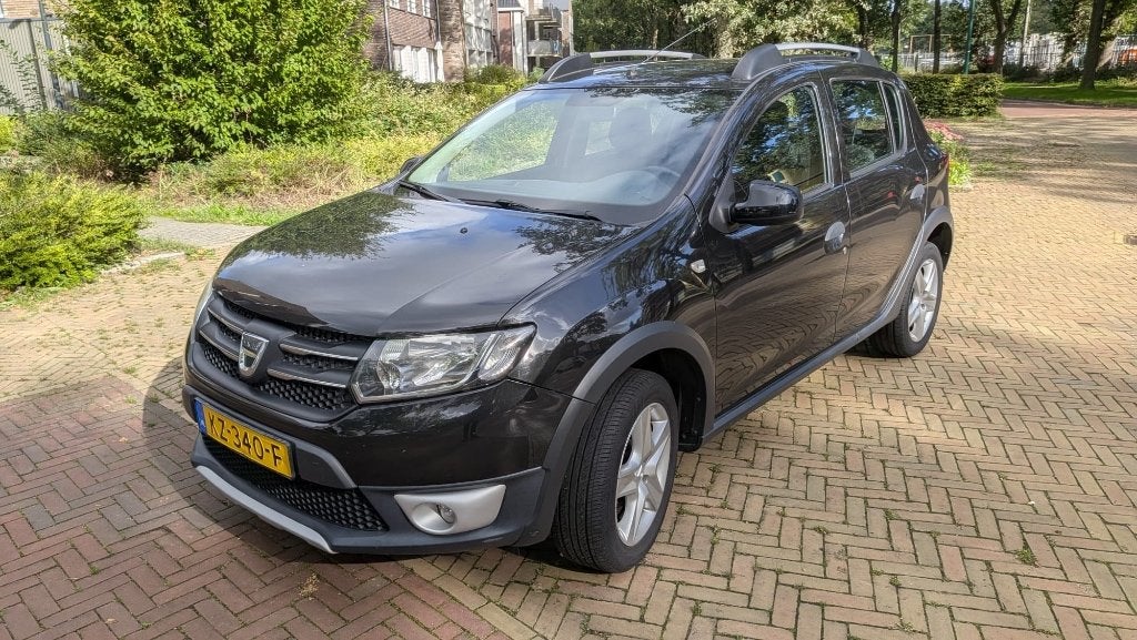 Dacia Sandero 0.9 TCE Stepway 2016 Bi-Fuel/LPG/ APKjuni2027!, Auto's, Voorwielaandrijving, 15 km/l, 1090 kg, Zwart