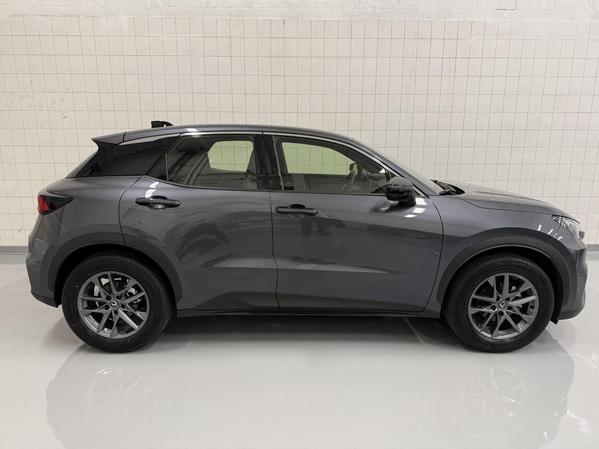 Lexus LBX Business Line 2WD Comfort + Safety Pack | Stoel- s, Auto's, 12 maanden, Gebruikt, Euro 6, 1490 cc