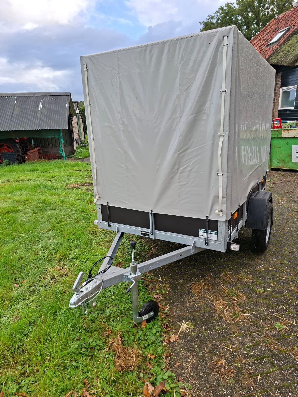 Bakwagen dichte aanhanger, Ophalen, Zo goed als nieuw