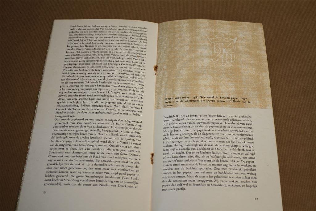 Uit de oudste geschiedenis van de Amsterdamse papierhandel., Ophalen of Verzenden, Gelezen