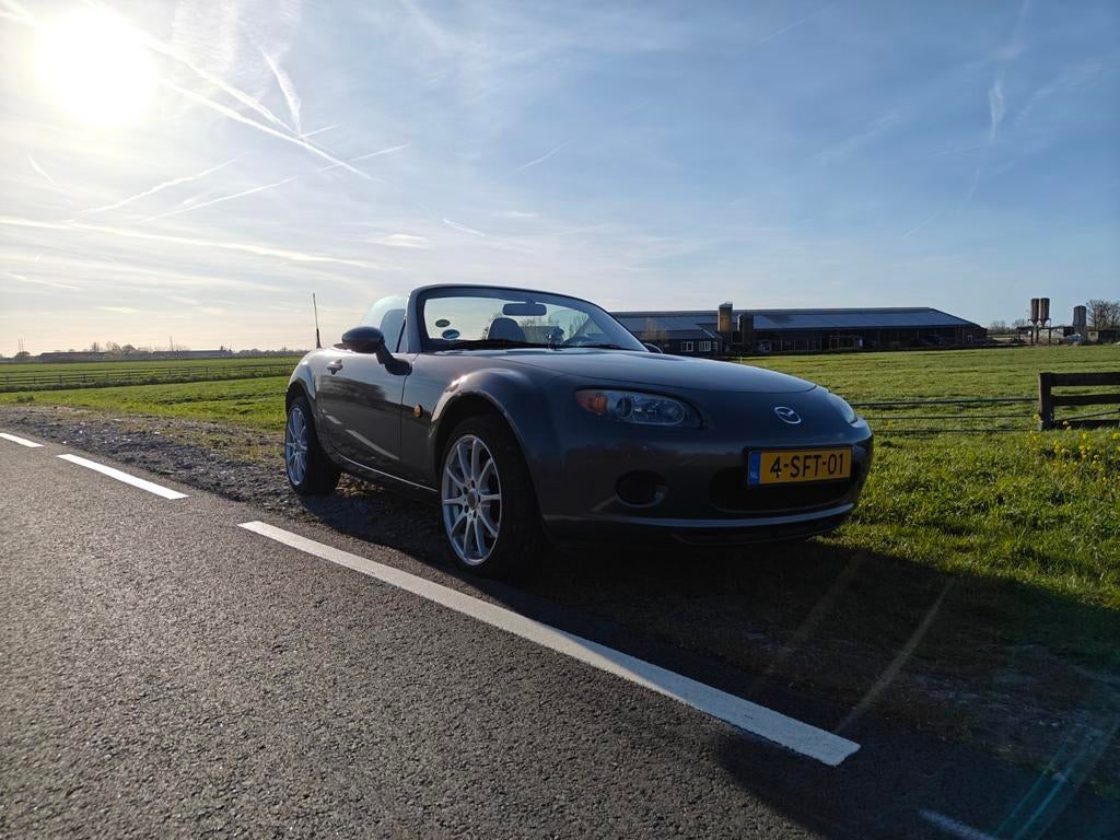 Mazda MX-5 NC 1.8 2006, 4 cilinders, Cabriolet, 1055 kg, Handgeschakeld