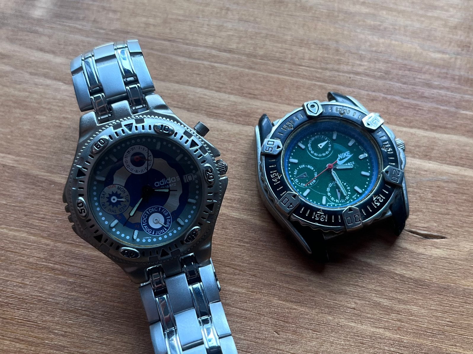 Vintage Adidas en Nike horloge - niet werkend, Overige merken, Staal, Gebruikt, Staal
