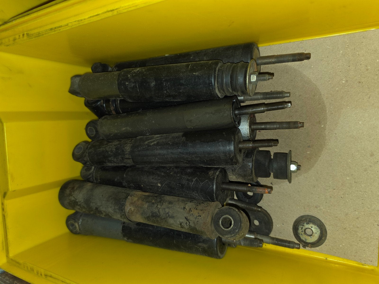 Schokdempers Trabant 601 (set), Ophalen of Verzenden, Gebruikt, Overige automerken