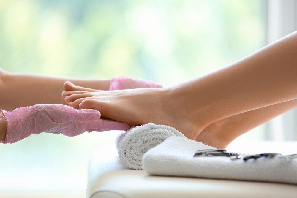 Pedicurebehandeling aangeboden