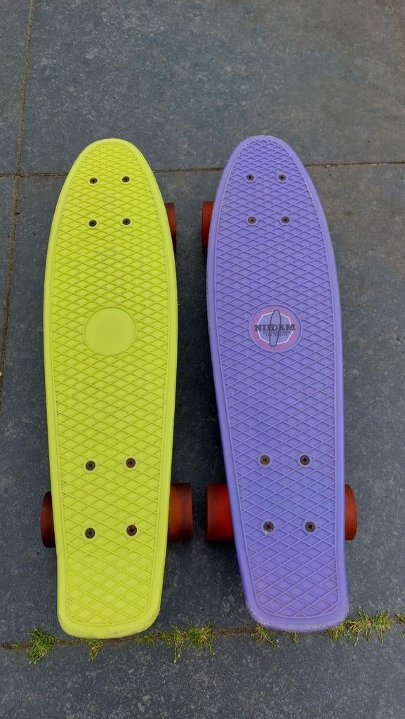 Te koop: Nijdam skateboard met LED-lichtjes in de wielen, Ophalen, Gebruikt, Skateboard