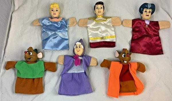 Disney Assepoester Handpoppen Set 6 Figuren AH poppenkast