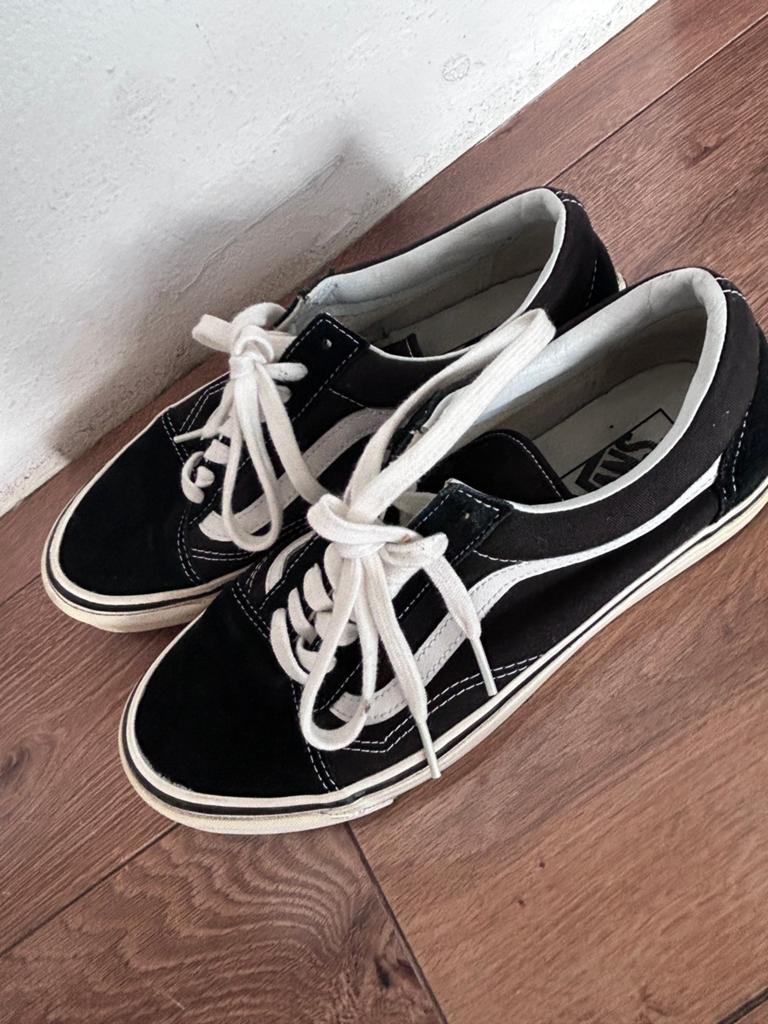 Heren vans maat 42,5 42 1/2 zwarte lage sneakers, Ophalen, Zo goed als nieuw, Zwart