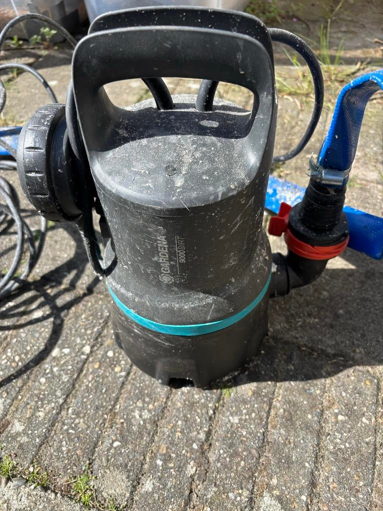 Gardena Dompelpomp 9000/3, Tuin en Terras, Waterpompen, Ophalen of Verzenden, Zo goed als nieuw, Elektrisch, Dompelpomp