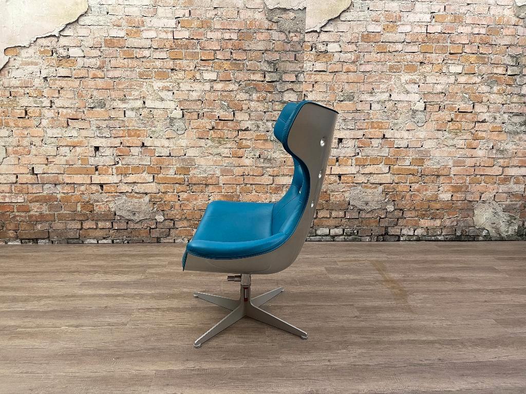 Poltrona Frau Regina Swivel Chair blauwgroen bij TheReSales, Huis en Inrichting, Fauteuils, Ophalen, Design, 75 tot 100 cm, Zo goed als nieuw