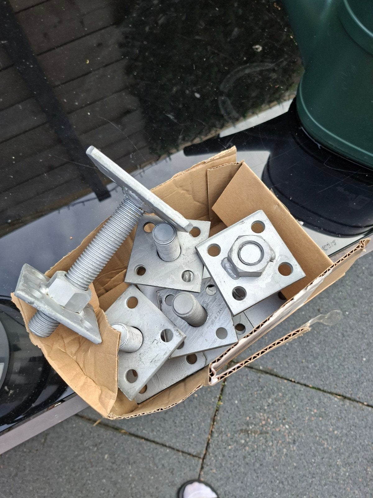 nieuwe paalsteunen paalhouder, Ophalen, Nieuw