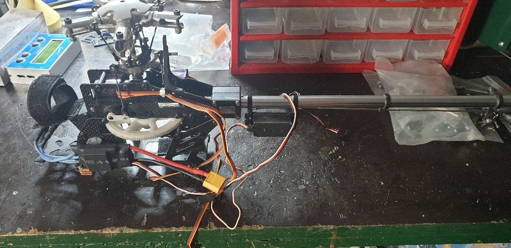 5 blads rc heli nieuwstaat, Ophalen of Verzenden, Zo goed als nieuw, Elektro, Helikopter