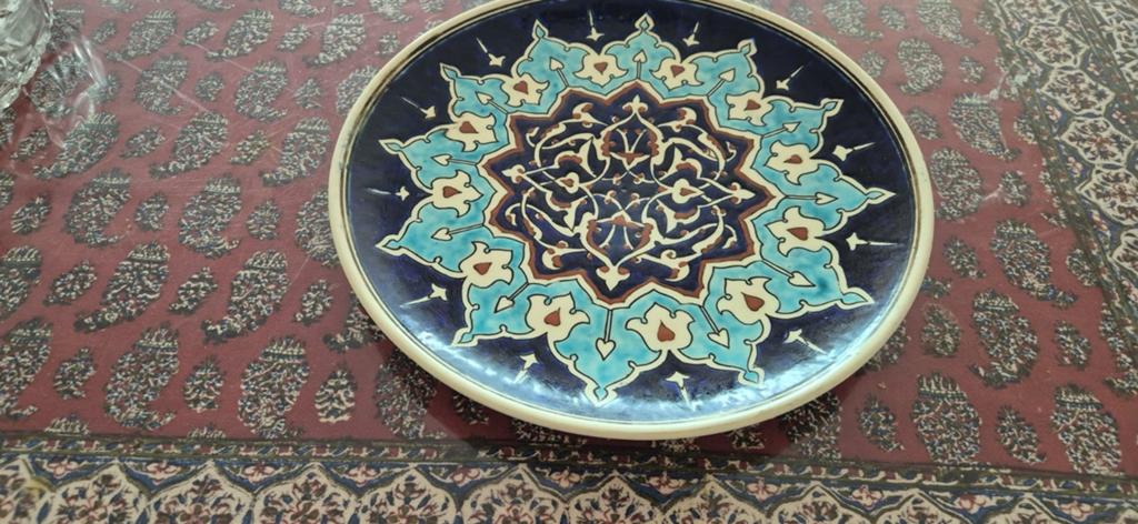 Decoratieve keramische schaal met Oosters patroon, Antiek en Kunst, Antiek | Porselein, Ophalen of Verzenden