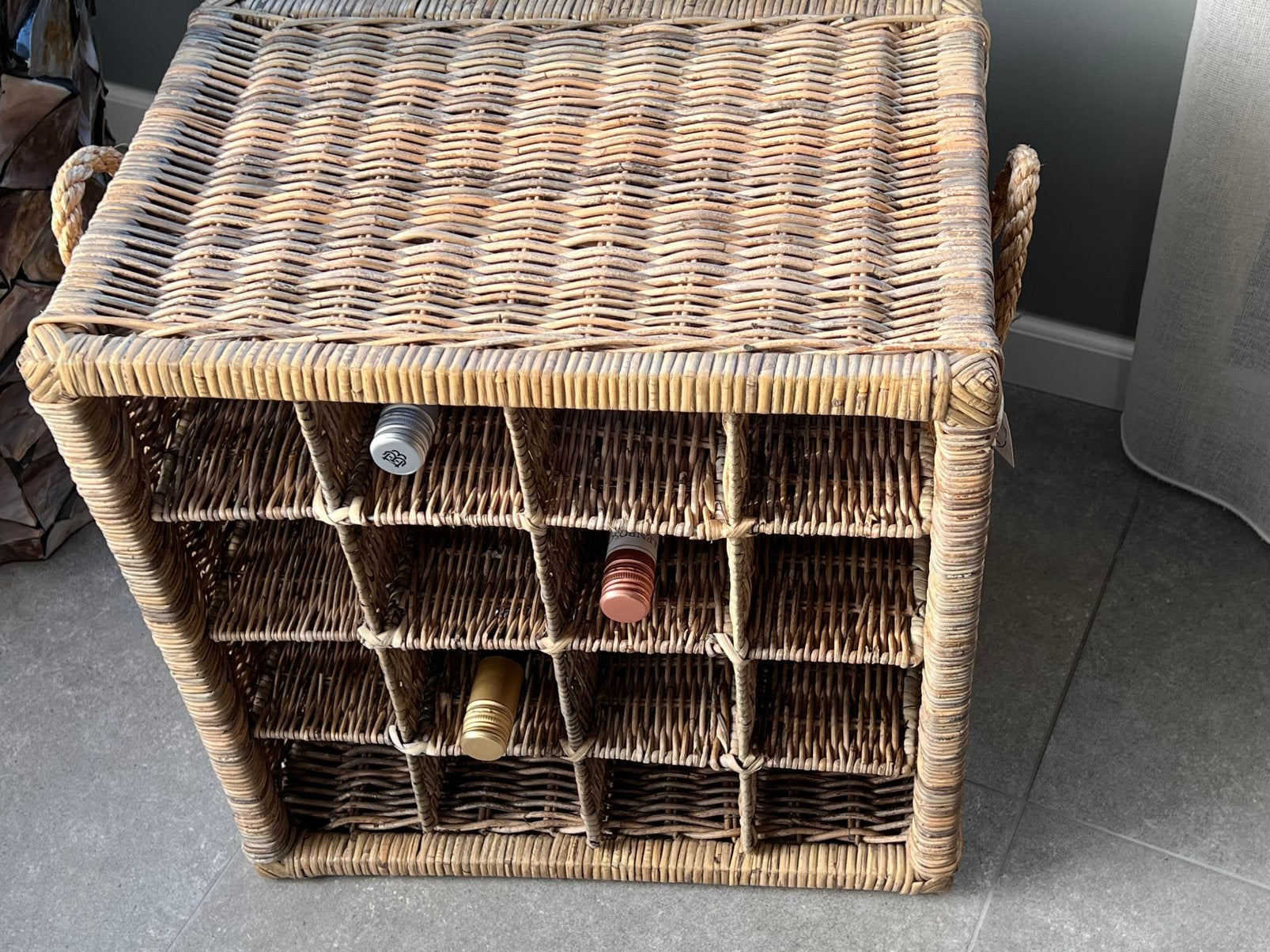 Rotan wijnrek, Huis en Inrichting, Woonaccessoires | Wijnrekken, Ophalen of Verzenden, Nieuw, Hout, 15 tot 25 flessen