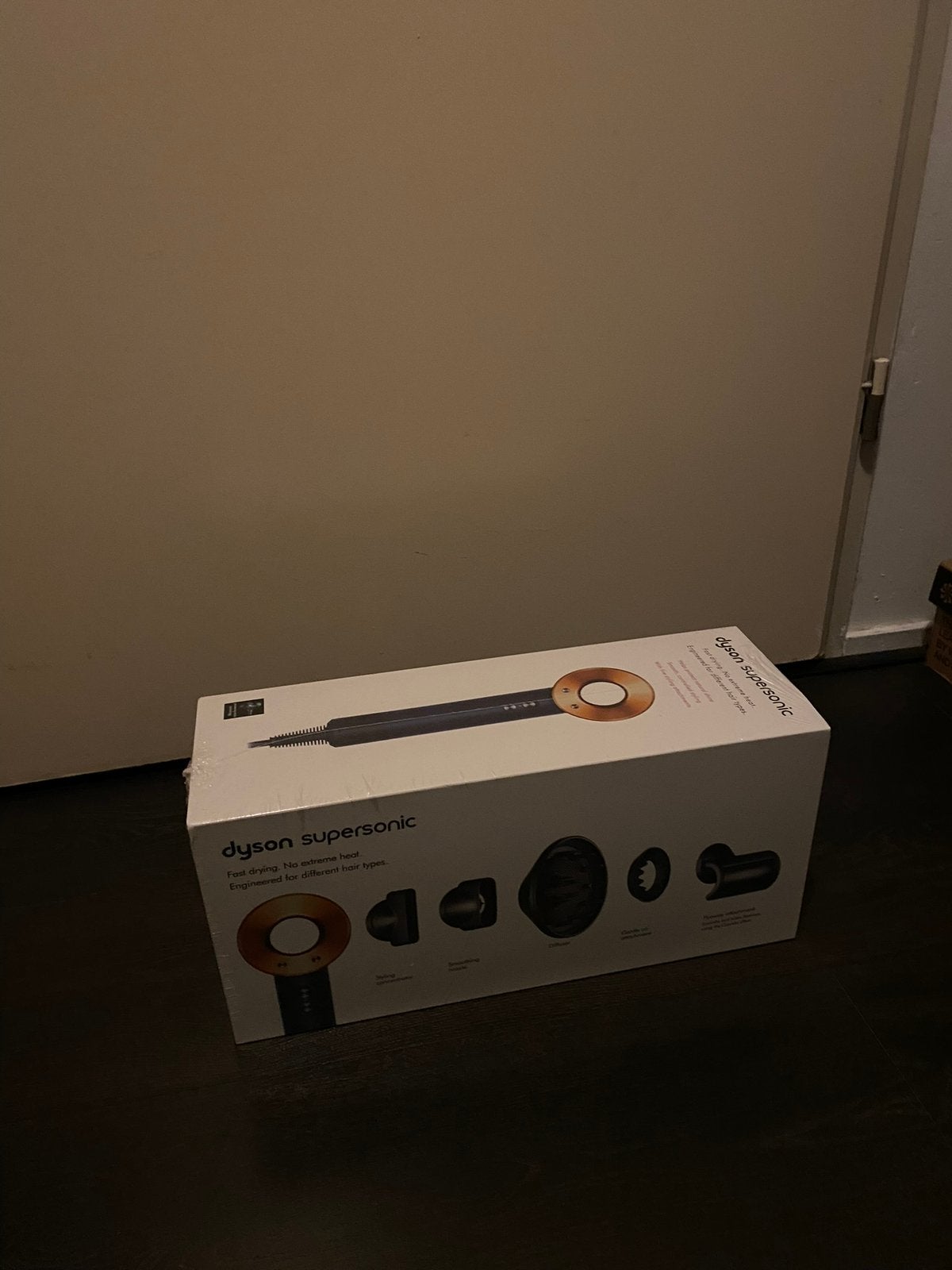Dyson supersonic föhn. | Nieuw, Ophalen of Verzenden, Zo goed als nieuw, Föhn of Haardroger