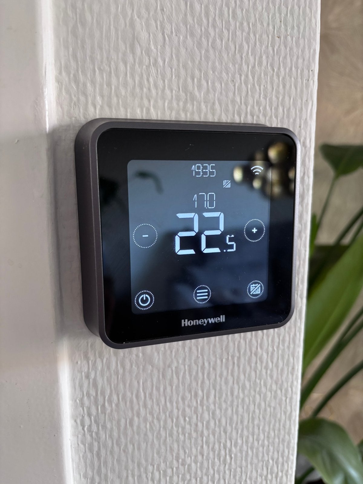Honeywell T6 Lyric smart wifi thermostaat, Ophalen of Verzenden, Slimme thermostaat, Zo goed als nieuw