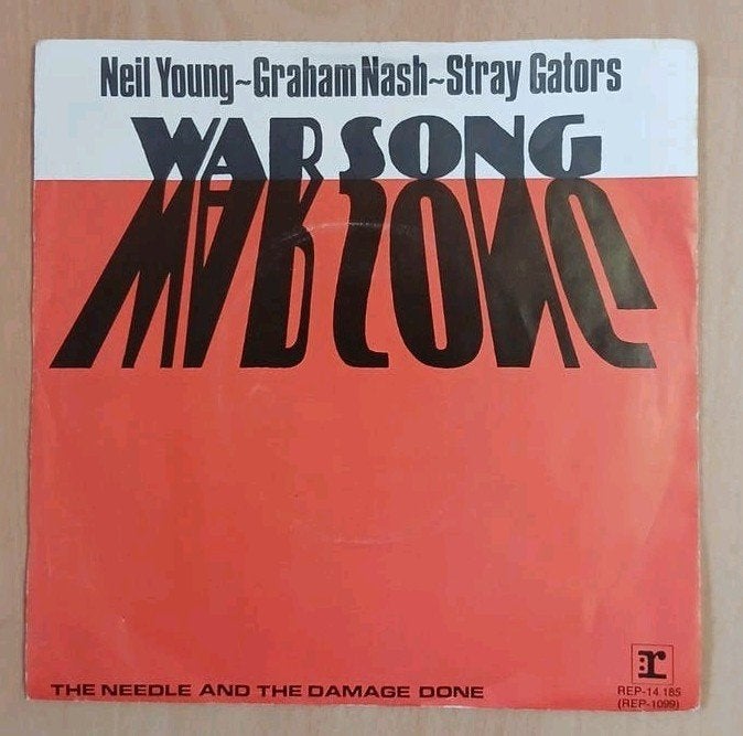 Neil Young - War Song / The Needle and the Damage Done, Cd's en Dvd's, Gebruikt, Verzenden, Originele persing, 7 inch