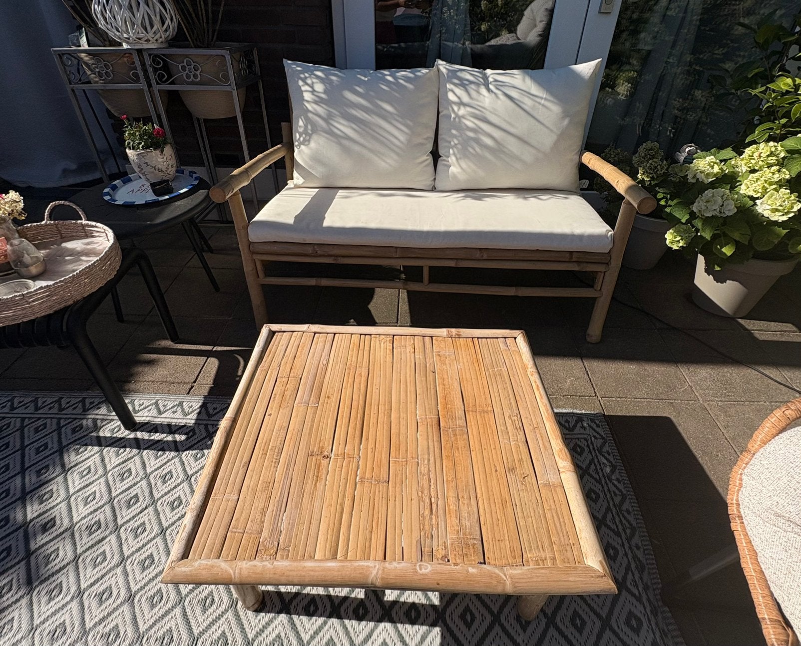 Leuke 2 persoons tuinset bamboe bank en tafel, Tuin en Terras, Tuinsets en Loungesets, Overige materialen, Gebruikt, Ophalen, 2 zitplaatsen