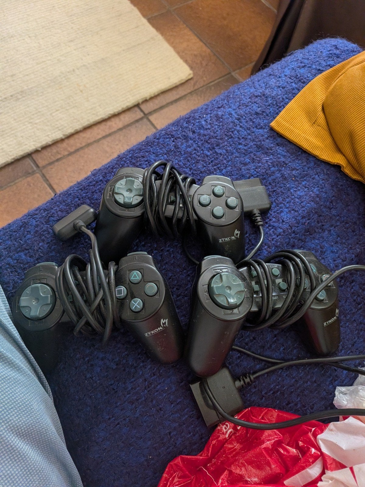 Zykon controllers voor PlayStation 1/2/3, Spelcomputers en Games, Ophalen of Verzenden, Gebruikt, Controller, PlayStation 1