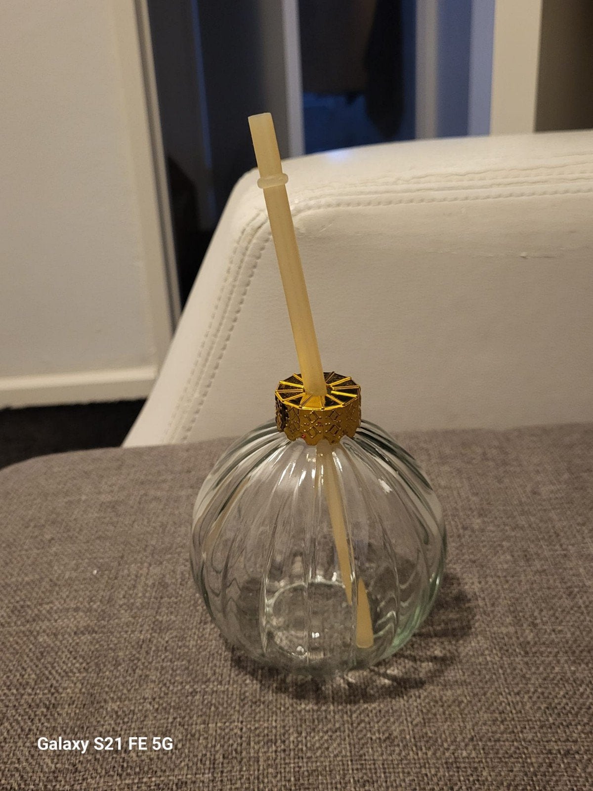Nieuwe glazen diffuser flesje met rietje, Ophalen
