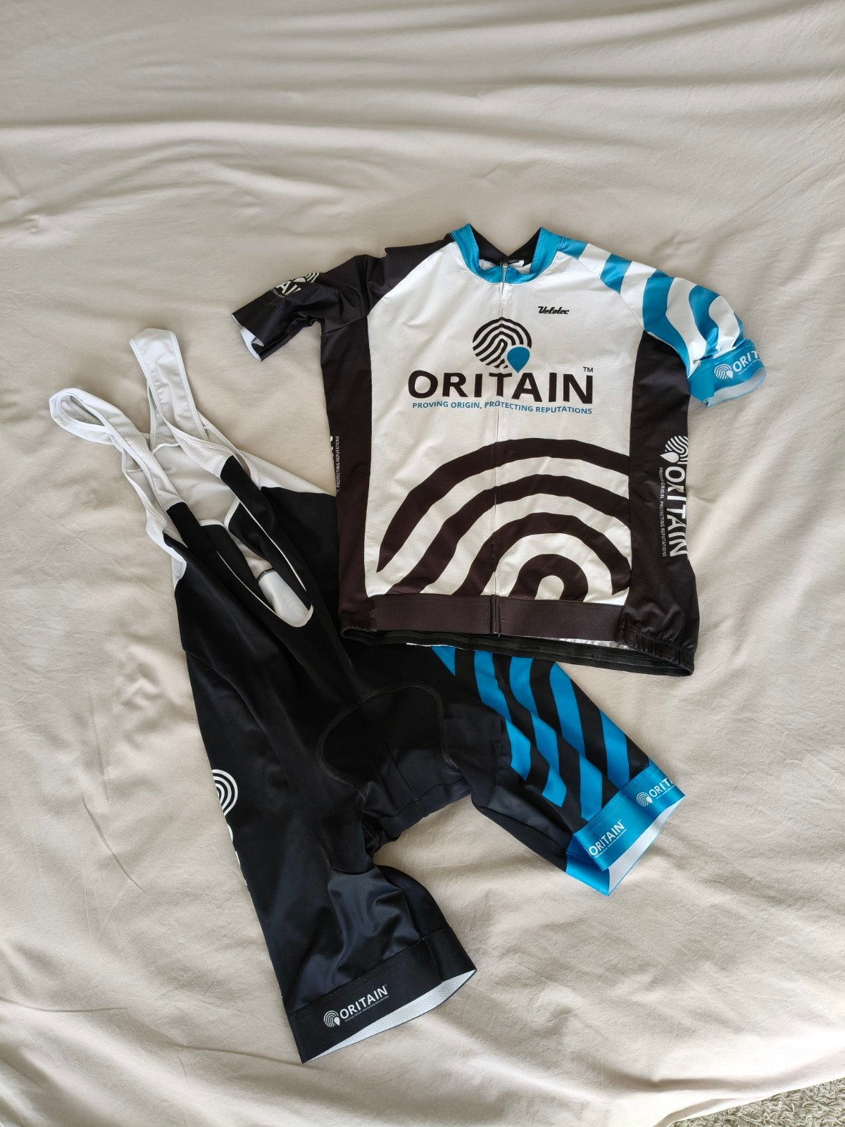Oritain Fietskleding Set - Shirt en Broek maat L, Sport en Fitness, Ophalen of Verzenden, Zo goed als nieuw, Kleding