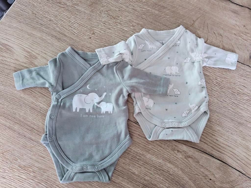 2 nieuwe rompers maat 42, Kinderen en Baby's, Babykleding | Maat 50, Nacht- of Onderkleding, C&A, Jongetje of Meisje, Nieuw