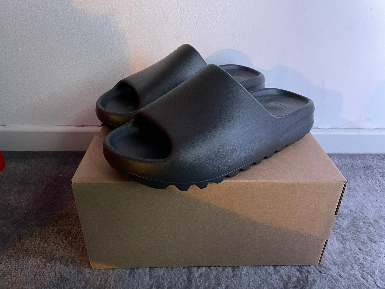 Yeezy Slide Onyx, Kleding | Heren, Ophalen, Zwart, Overige typen, Nieuw
