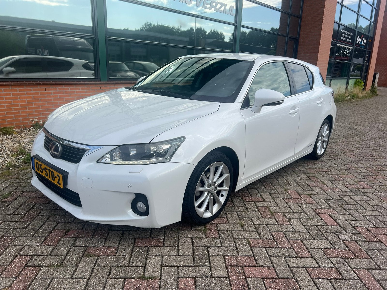 Lexus CT 200h Wit | 2e Eigenaar | Leder | Dealeronderhouden, Euro 5, Zwart, 4 cilinders, Wit
