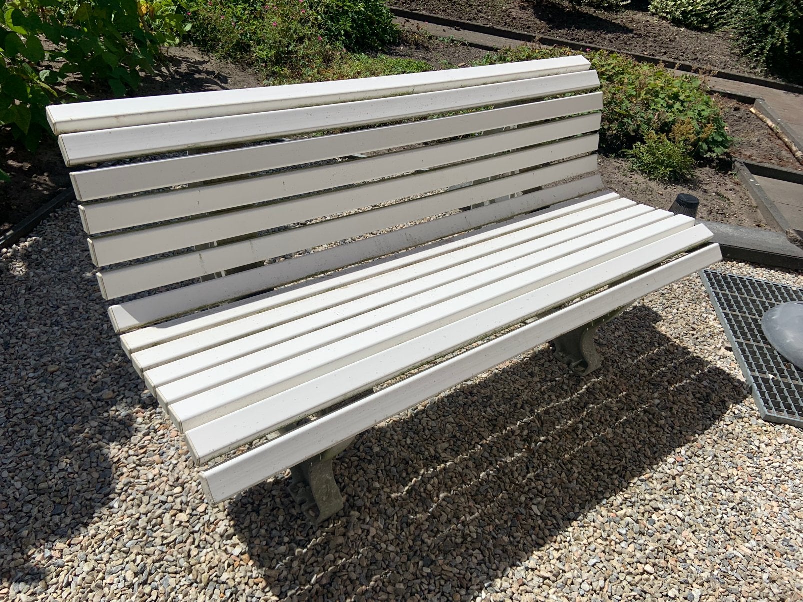 Gratis op te halen plastic tuinbank (in Heerde), Ophalen, Gebruikt, Kunststof