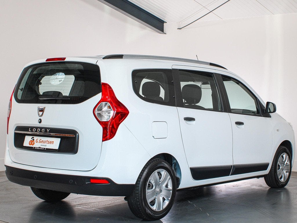 Dacia Lodgy 1.3 TCe Comfort 7-Persoons Cruise Control, Navig, Stof, Gebruikt, 4 cilinders, 7 stoelen