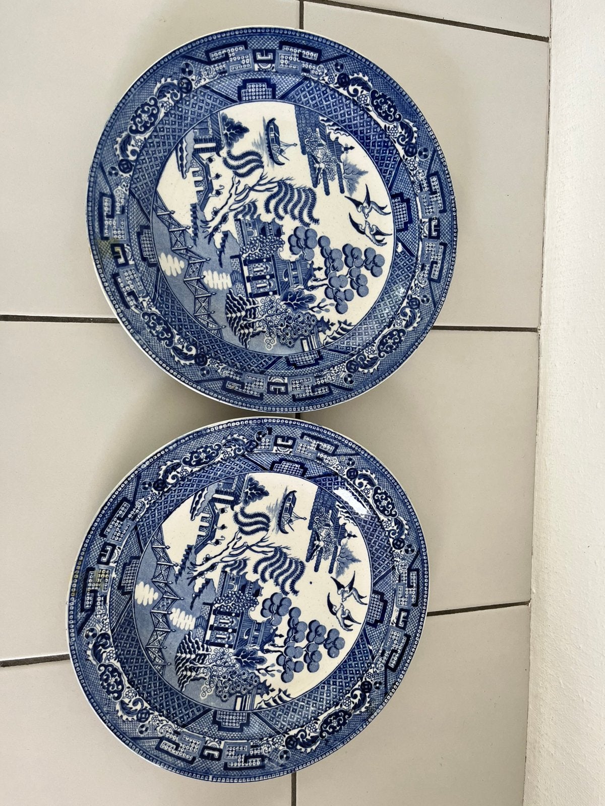 Twee “Blue willow” borden, Ophalen of Verzenden
