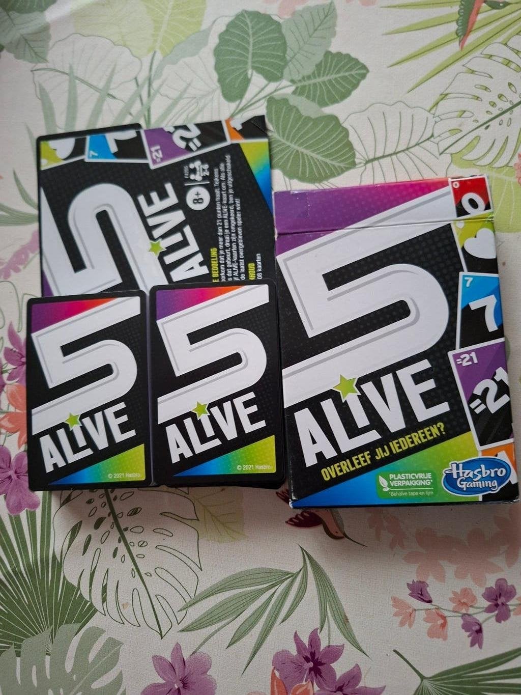 Kaartspel 5 alive als nieuw, Ophalen of Verzenden, Zo goed als nieuw