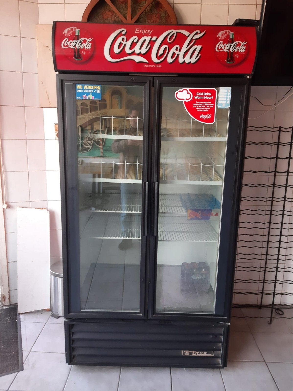 Coca-Cola Koelkast met Dubbele Deur - Perfect voor Horeca, Ophalen, 200 liter of meer, 60 cm of meer, 160 cm of meer