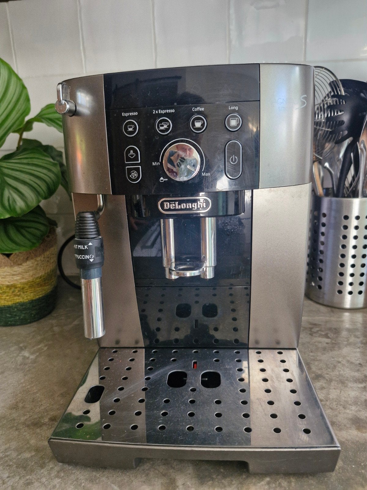 De'Longhi Magnifica Smart volautomatische espressomachine