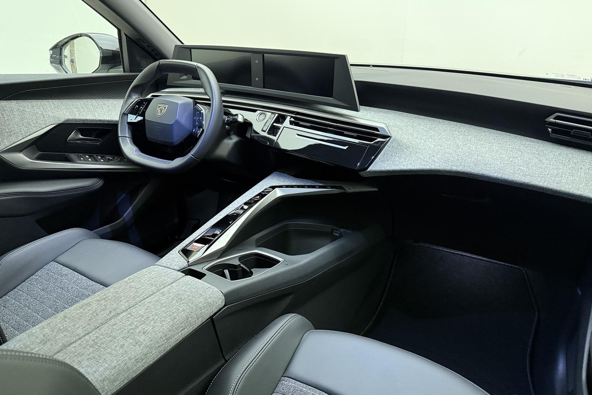 Peugeot 3008 1.2 Hybrid 145 Allure | Climate & Cruise Contro, 145 pk, Euro 6, 1199 cc, Leder en Stof