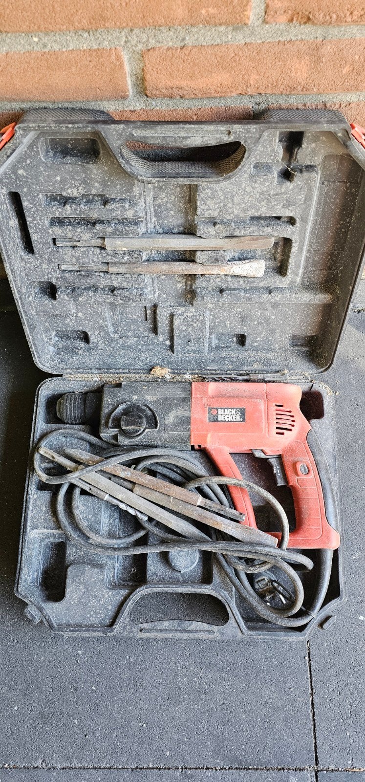 Black & Decker Boorhamer met boren en beitels, Boor- en/of Breekhamer, Ophalen of Verzenden, Klopboormechanisme, Gebruikt
