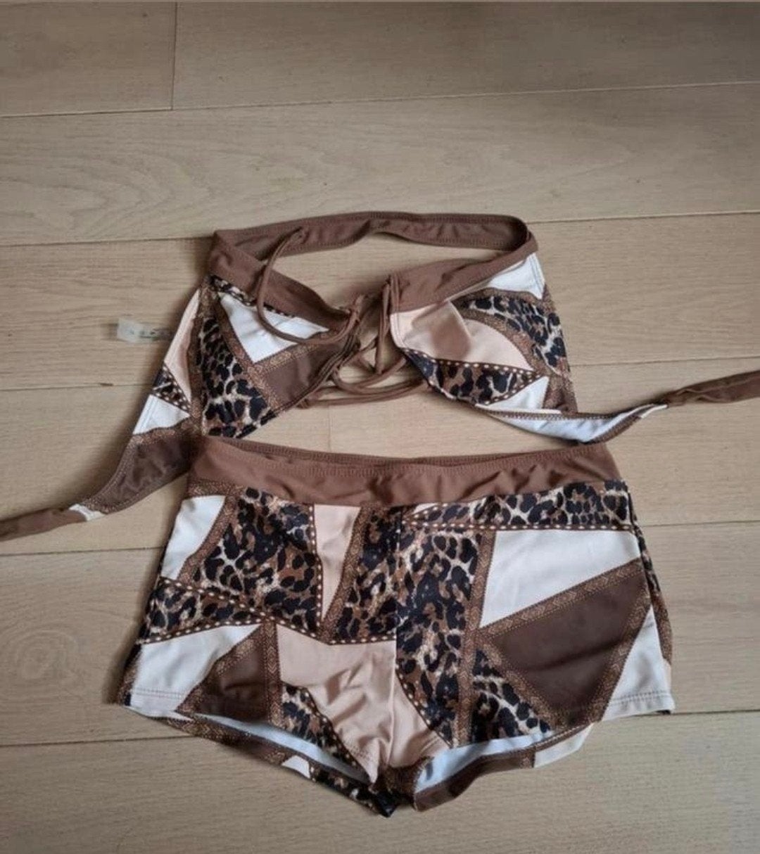 Prachtige bikini maat m, Kleding | Dames, Badmode en Zwemkleding, Ophalen of Verzenden, Nieuw, Bruin, Bikini