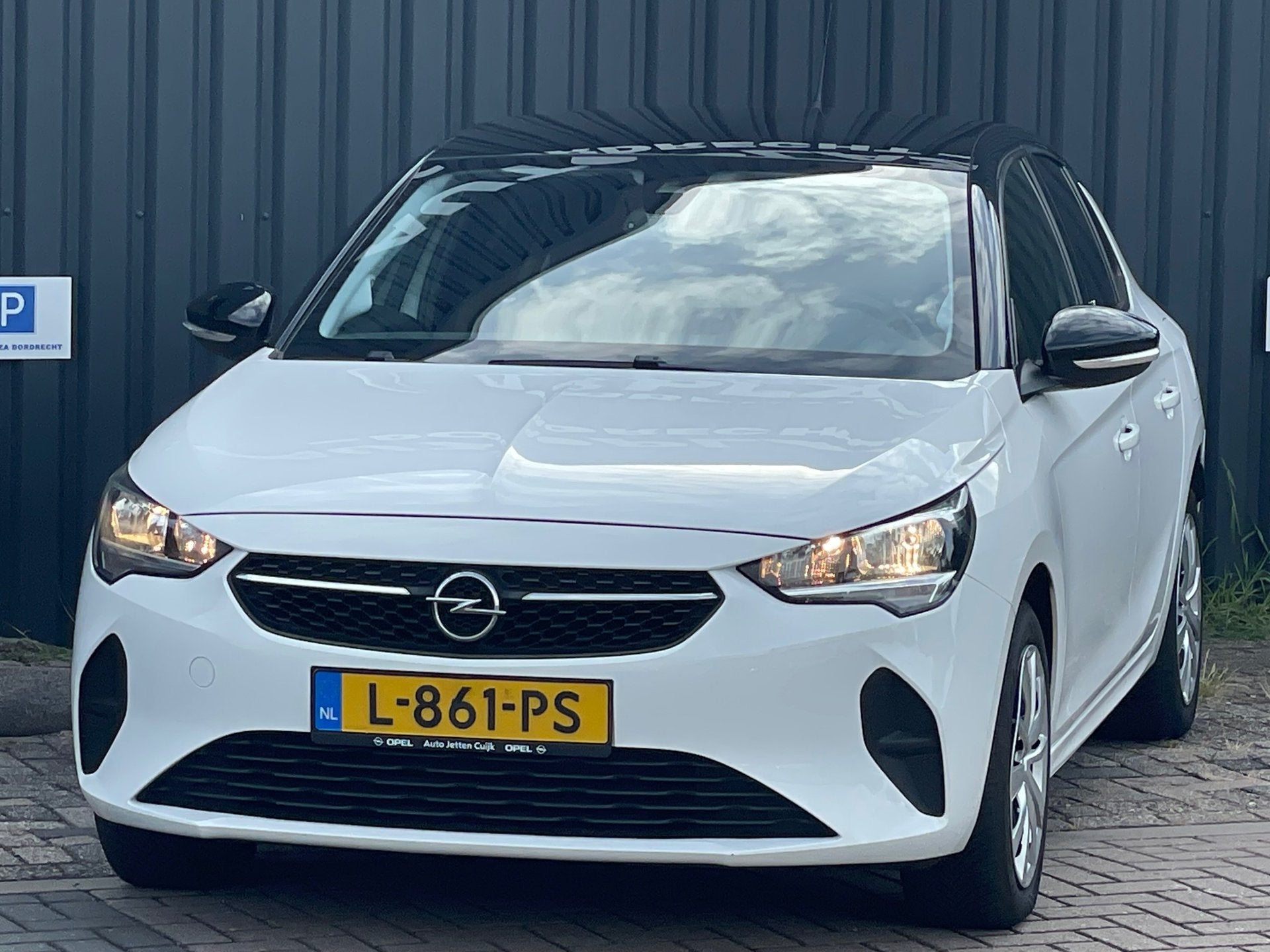 Opel Corsa-e Edition 50 kWh|DealerOnderh|Carplay|Navi|PDC|Cr, 330 km, 136 pk, Gebruikt, Wit