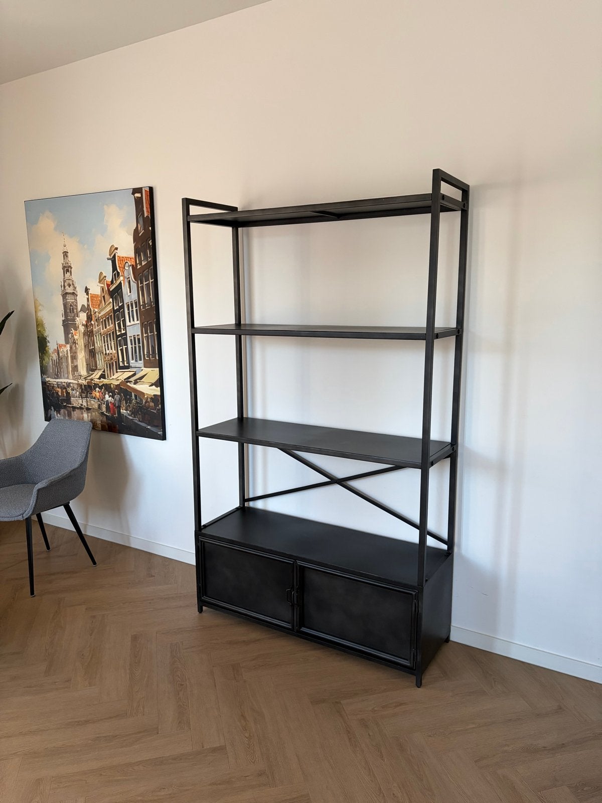Industriële Zwarte Boekenkast met Deuren en Planken, Huis en Inrichting, Ophalen, 100 tot 150 cm, 200 cm of meer, Zo goed als nieuw