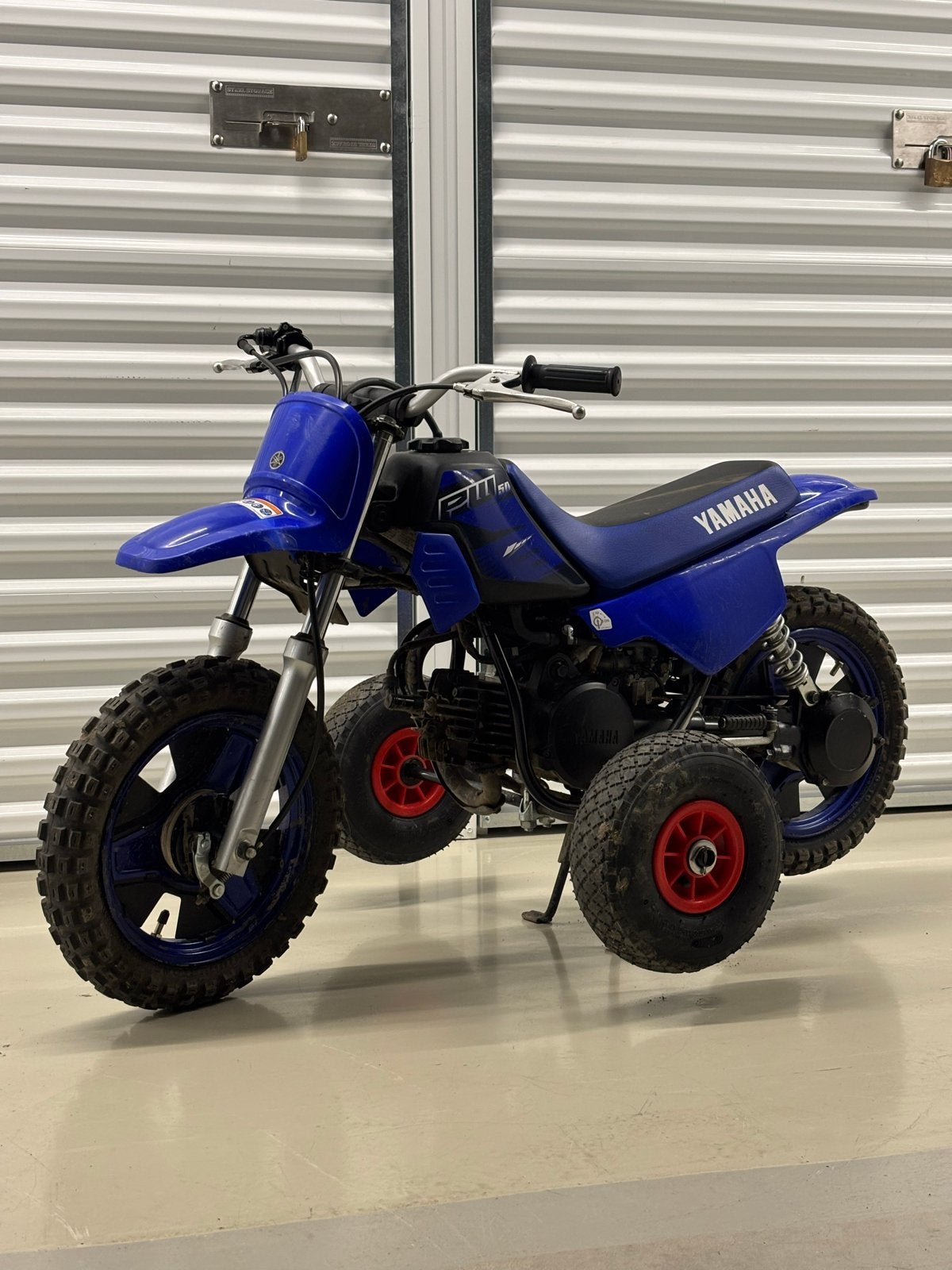 Yamaha PW50 2024 met zijwielen!, Fietsen en Brommers, Ophalen, Gebruikt, Yamaha